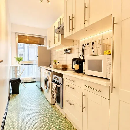Champs Elysees 4 Appartement *