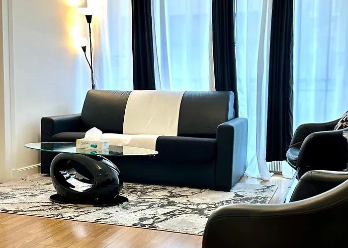 Apartamento Champs Elysees 4 *